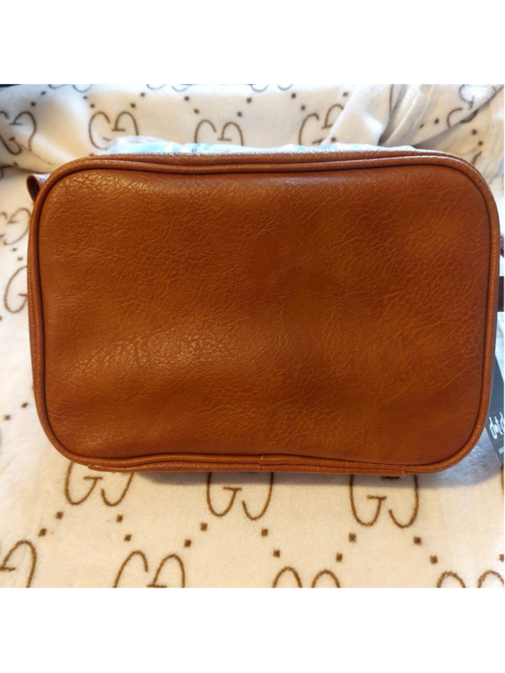 👜🔥 New Brown Men’s Toiletry Bag — Travel Essential
Compact. Organized. Stylish